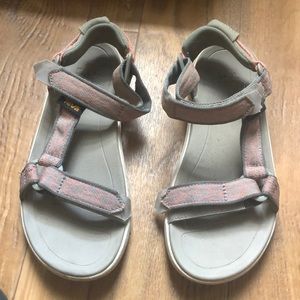 Women’s Teva Sandals